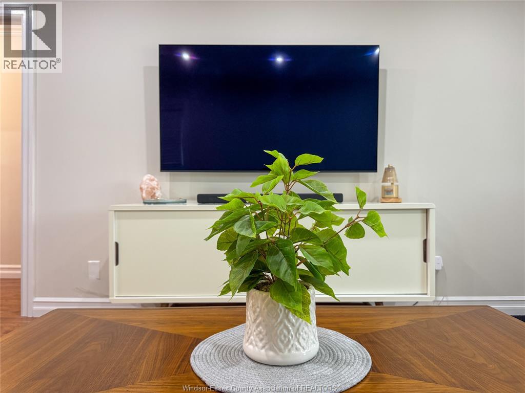 2579 LLOYD GEORGE BLVD, Windsor, Ontario, N8T2T3 — Photo 10