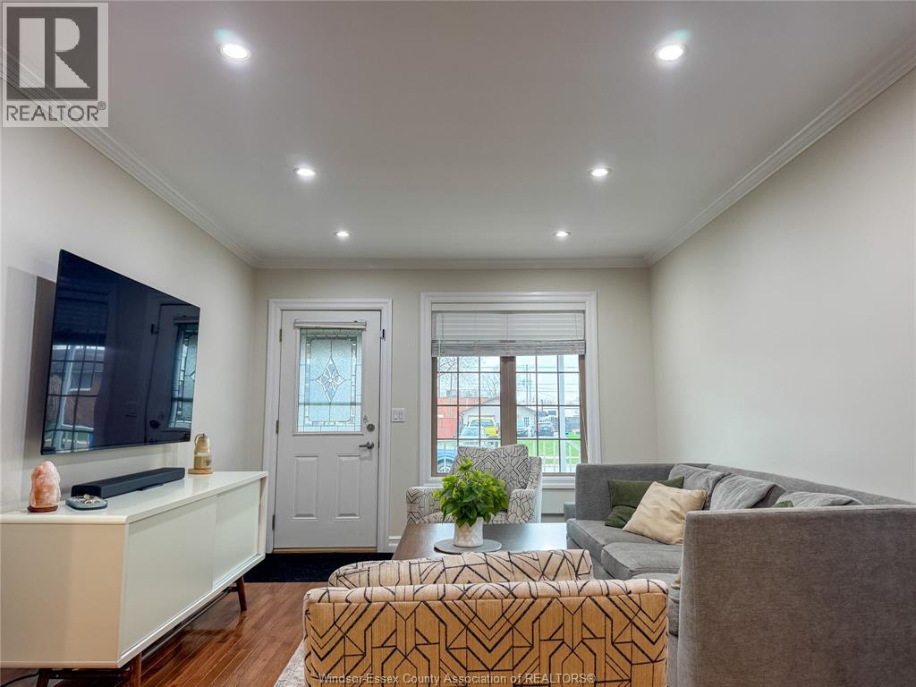 2579 LLOYD GEORGE BLVD, Windsor, Ontario, N8T2T3 — Photo 5