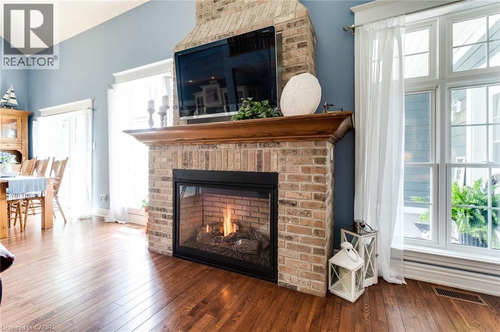 1026 BEACH Boulevard, Hamilton, Ontario, L8H6Z4 — Photo 12