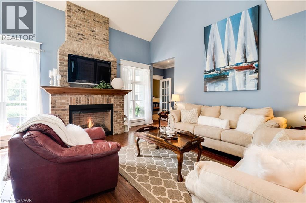 1026 BEACH Boulevard, Hamilton, Ontario, L8H6Z4 — Photo 9