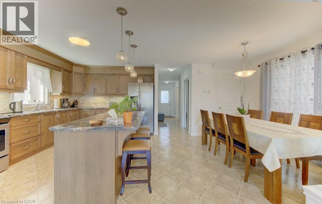 11 FREY Crescent, Kitchener, Ontario, N2E4L5 — Photo 15