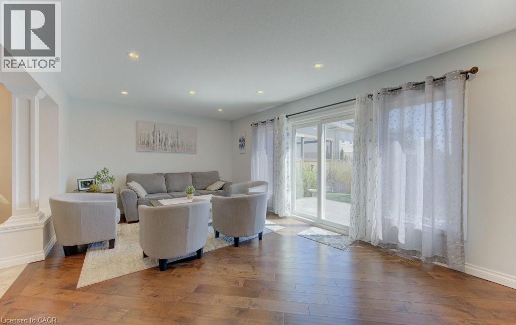 11 FREY Crescent, Kitchener, Ontario, N2E4L5 — Photo 16