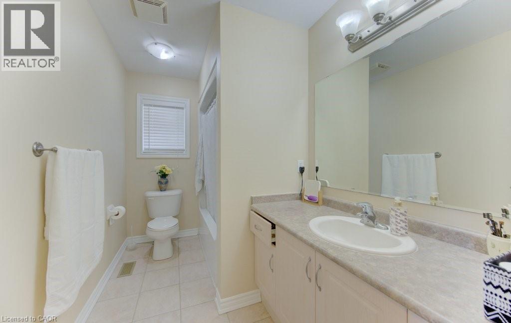 11 FREY Crescent, Kitchener, Ontario, N2E4L5 — Photo 27