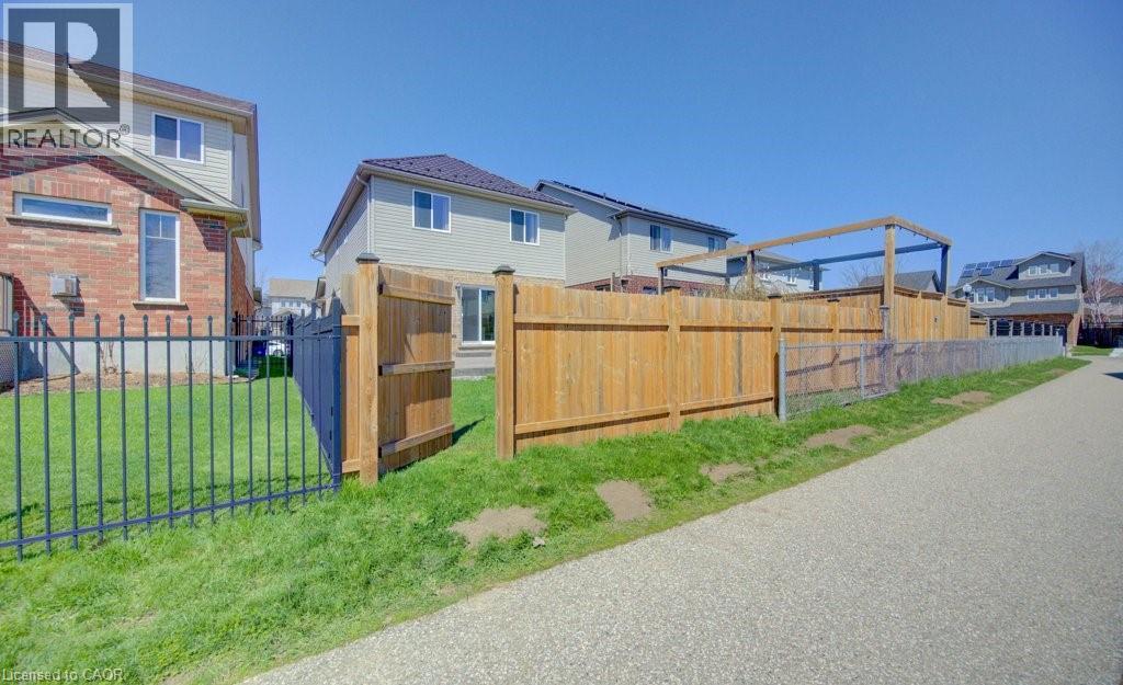 11 FREY Crescent, Kitchener, Ontario, N2E4L5 — Photo 40