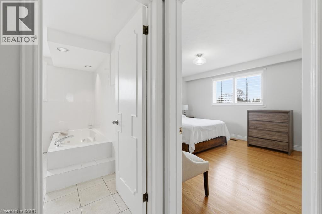 68 NUGENT Drive, Hamilton, Ontario, L8H2M8 — Photo 11