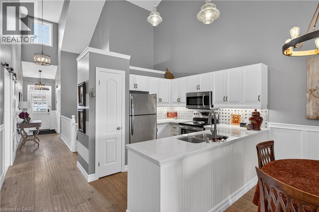 212 STONEHENGE Drive Unit# 9, Ancaster, Ontario, L9K1N5 — Photo 12