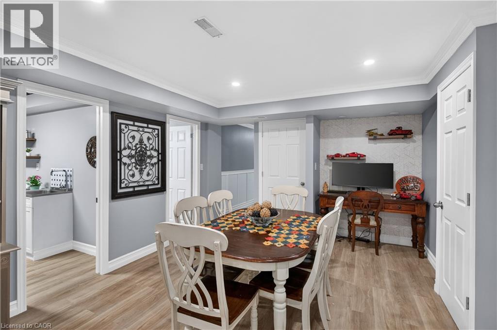 212 STONEHENGE Drive Unit# 9, Ancaster, Ontario, L9K1N5 — Photo 32