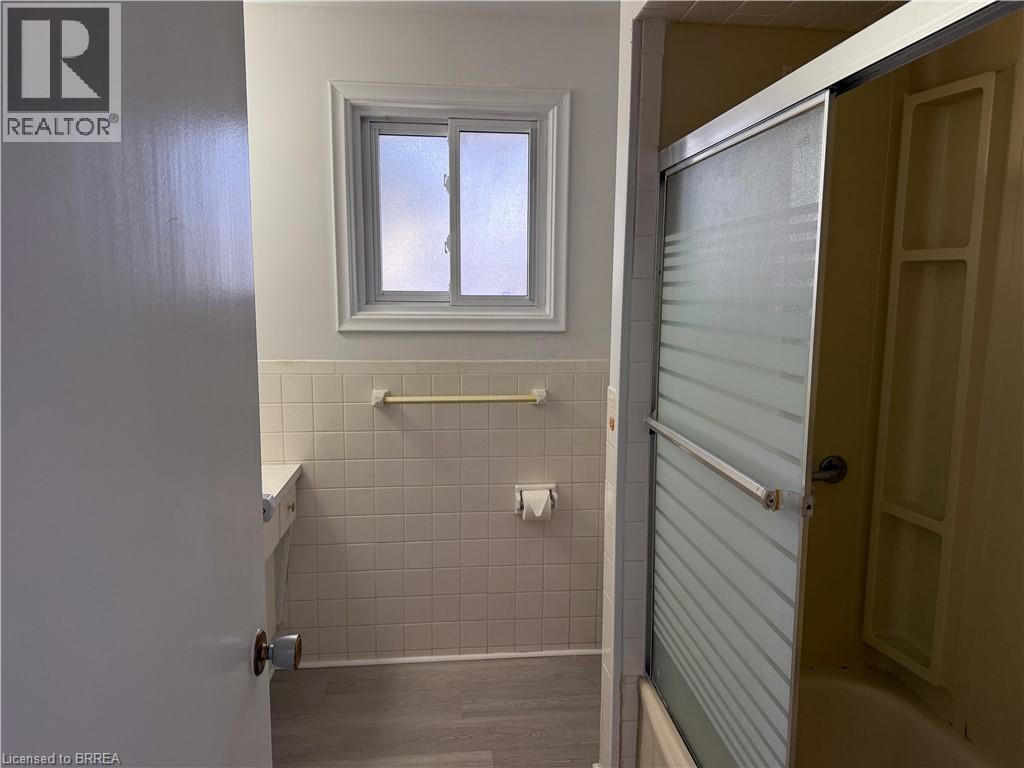 36 GRAHAM Avenue Unit# 3, Brantford, Ontario, N3T1C4 — Photo 14