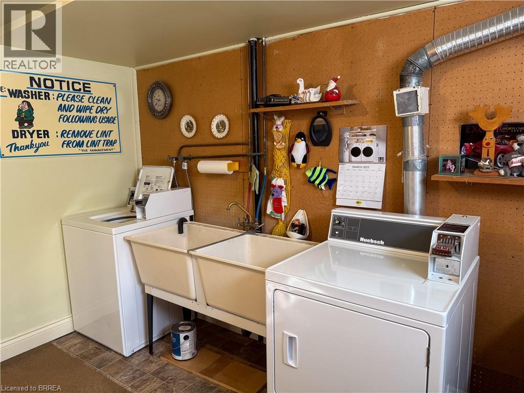 36 GRAHAM Avenue Unit# 3, Brantford, Ontario, N3T1C4 — Photo 24