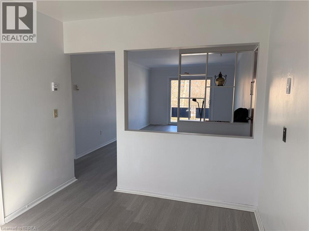 36 GRAHAM Avenue Unit# 3, Brantford, Ontario, N3T1C4 — Photo 6