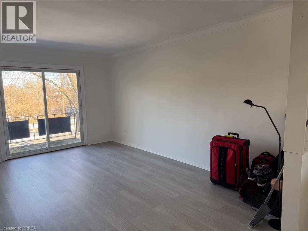 36 GRAHAM Avenue Unit# 3, Brantford, Ontario, N3T1C4 — Photo 7