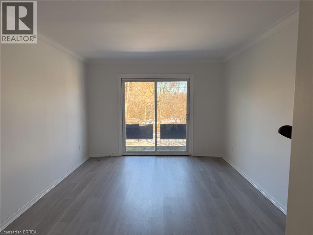 36 GRAHAM Avenue Unit# 3, Brantford, Ontario, N3T1C4 — Photo 8