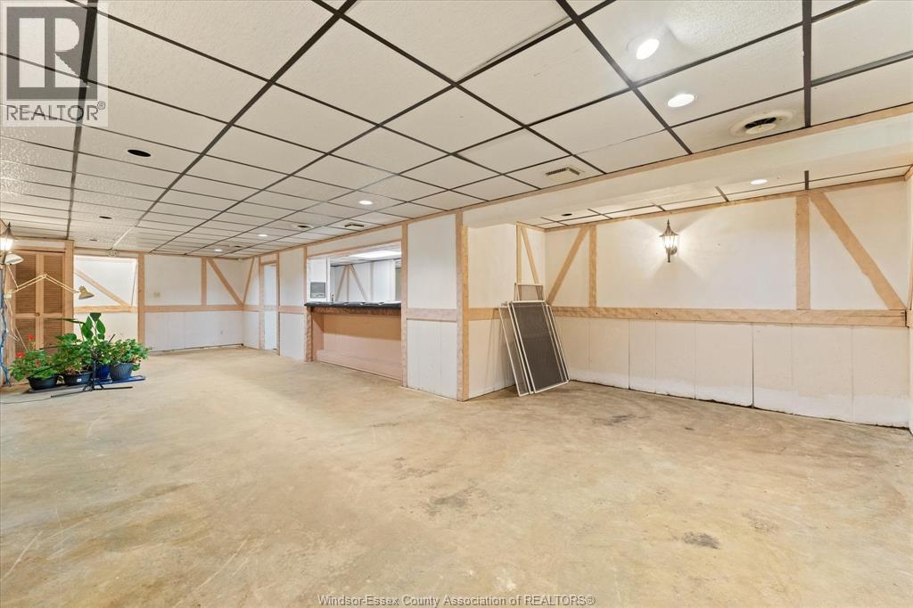 2639 Bernard, Windsor, Ontario, N8W4S5 — Photo 34