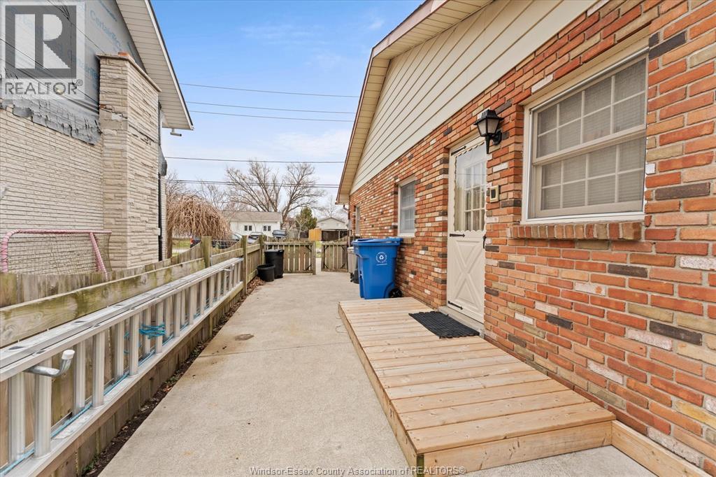 2639 Bernard, Windsor, Ontario, N8W4S5 — Photo 39