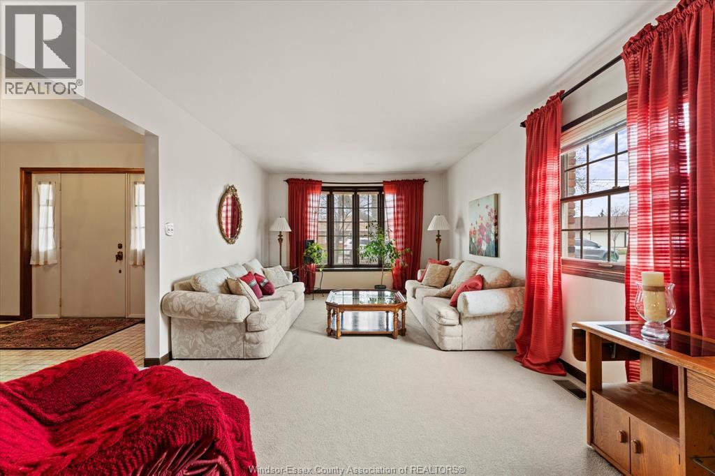 2639 Bernard, Windsor, Ontario, N8W4S5 — Photo 5
