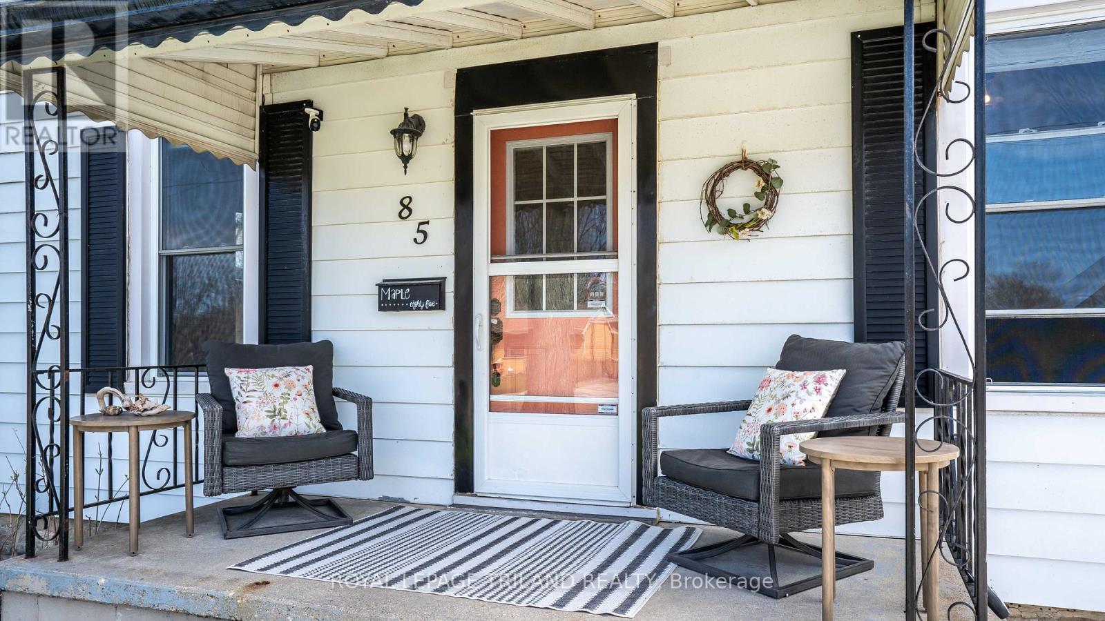 85 MAPLE STREET, St. Thomas, Ontario, N5R1Z2 — Photo 2