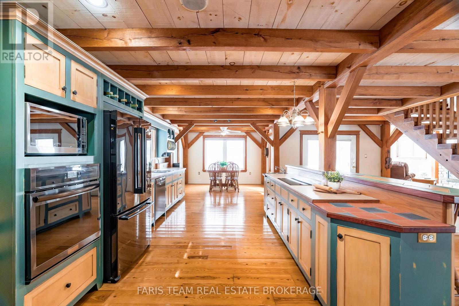 187 CHAMPLAIN ROAD, Penetanguishene, Ontario, L9M1S2 — Photo 5