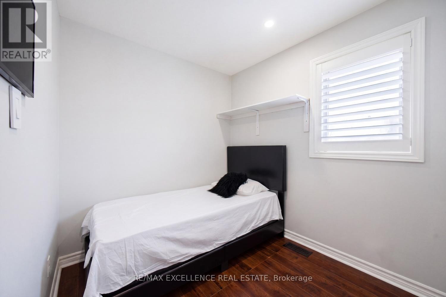 18 MANETT CRESCENT, Brampton (Brampton West), Ontario, L6X4X4 — Photo 23