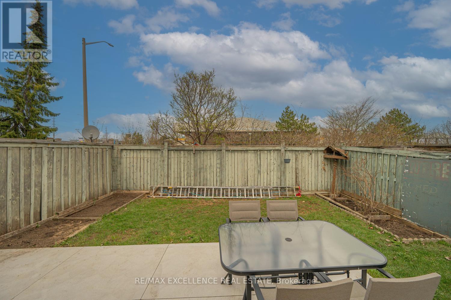 18 MANETT CRESCENT, Brampton (Brampton West), Ontario, L6X4X4 — Photo 37