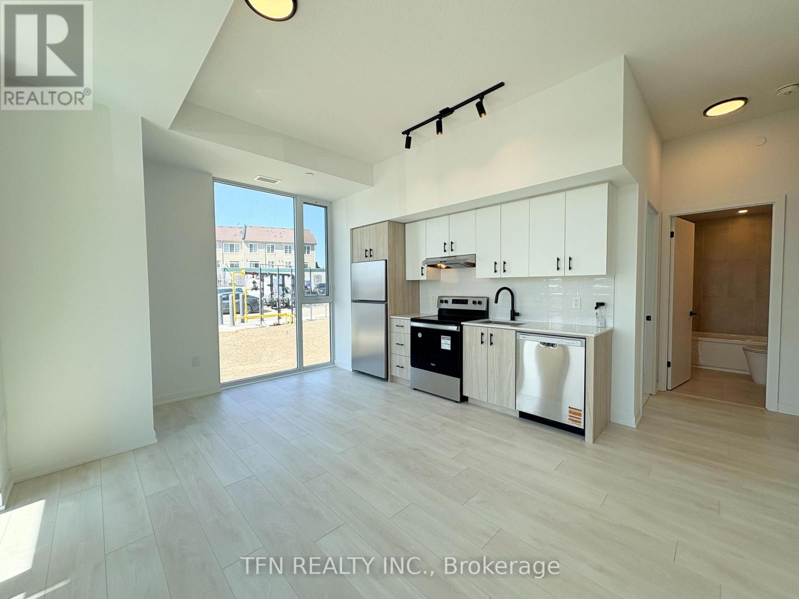 104 - 4878 POWERS COMMON, Burlington (Alton), Ontario, L7M2B4 — Photo 13