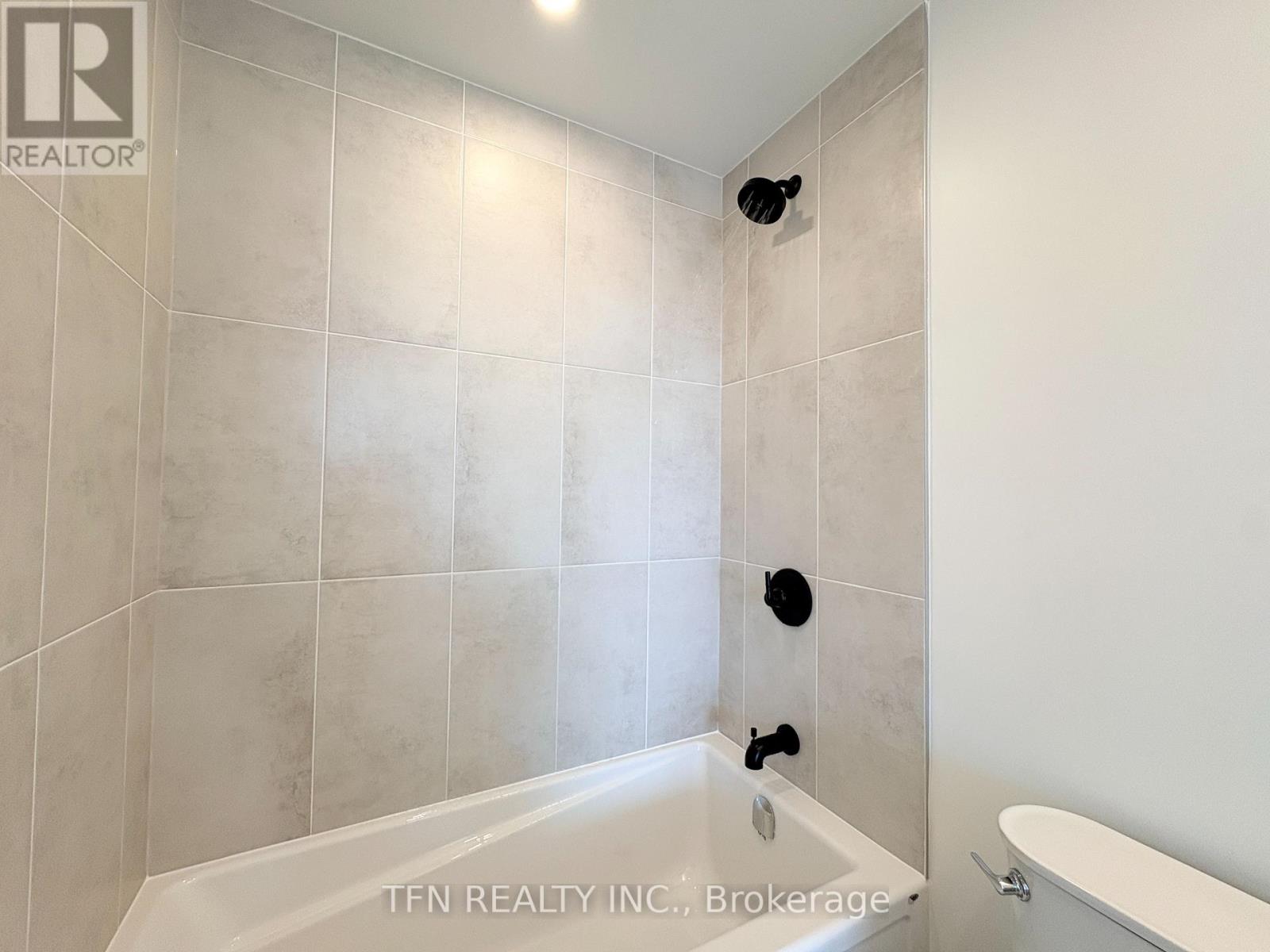 104 - 4878 POWERS COMMON, Burlington (Alton), Ontario, L7M2B4 — Photo 23