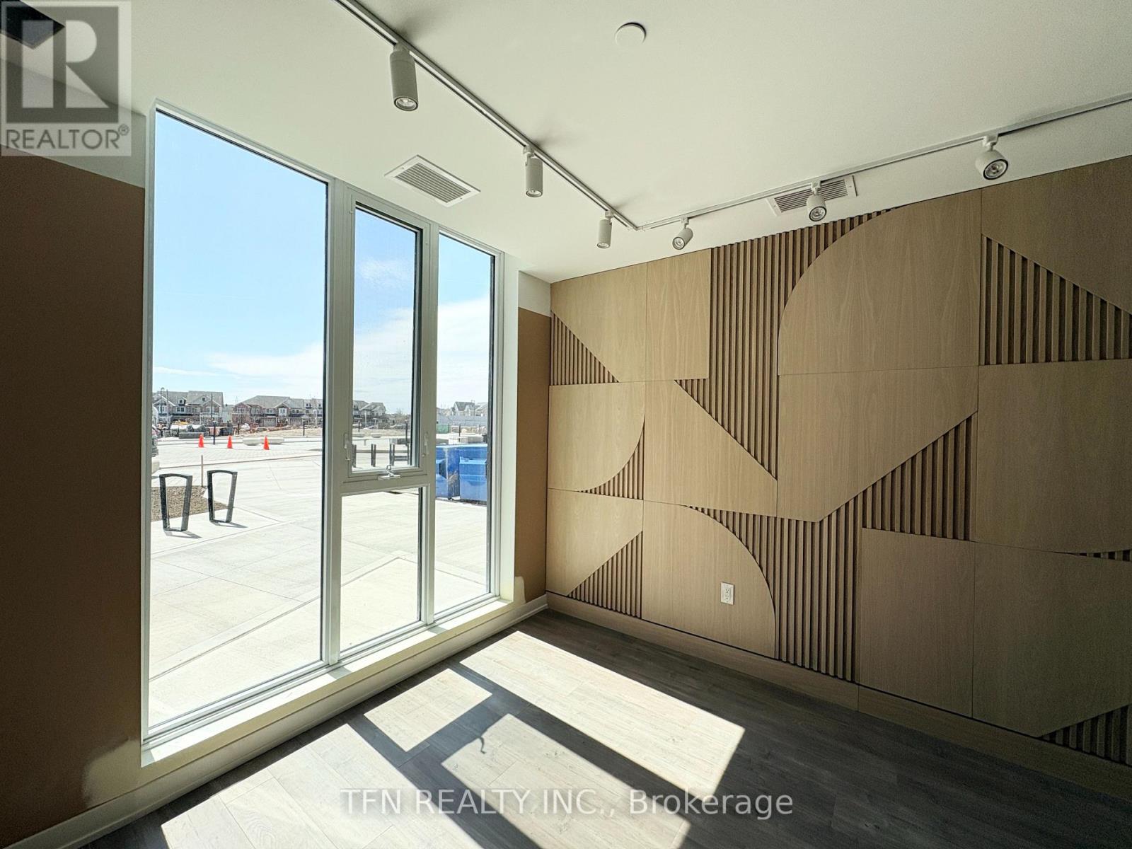 104 - 4878 POWERS COMMON, Burlington (Alton), Ontario, L7M2B4 — Photo 31