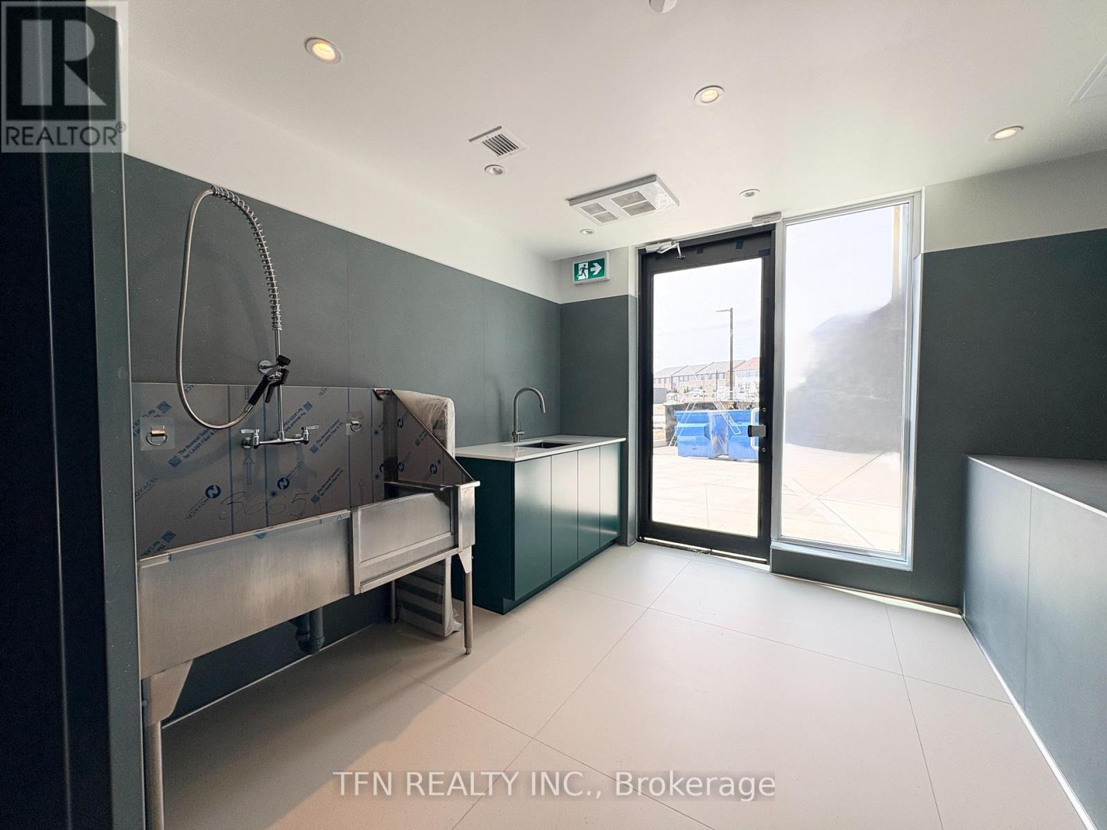 104 - 4878 POWERS COMMON, Burlington (Alton), Ontario, L7M2B4 — Photo 33