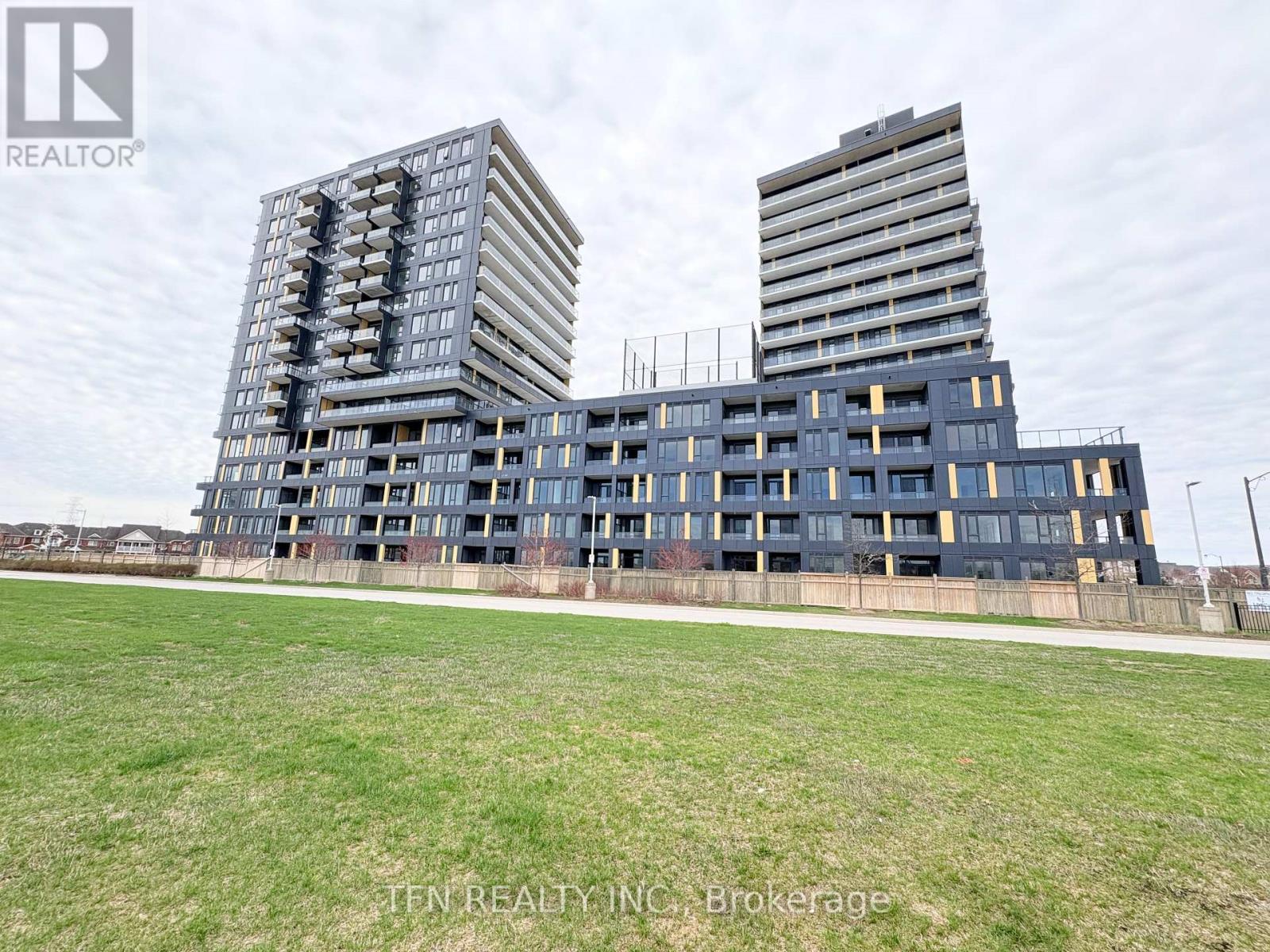 104 - 4878 POWERS COMMON, Burlington (Alton), Ontario, L7M2B4 — Photo 42