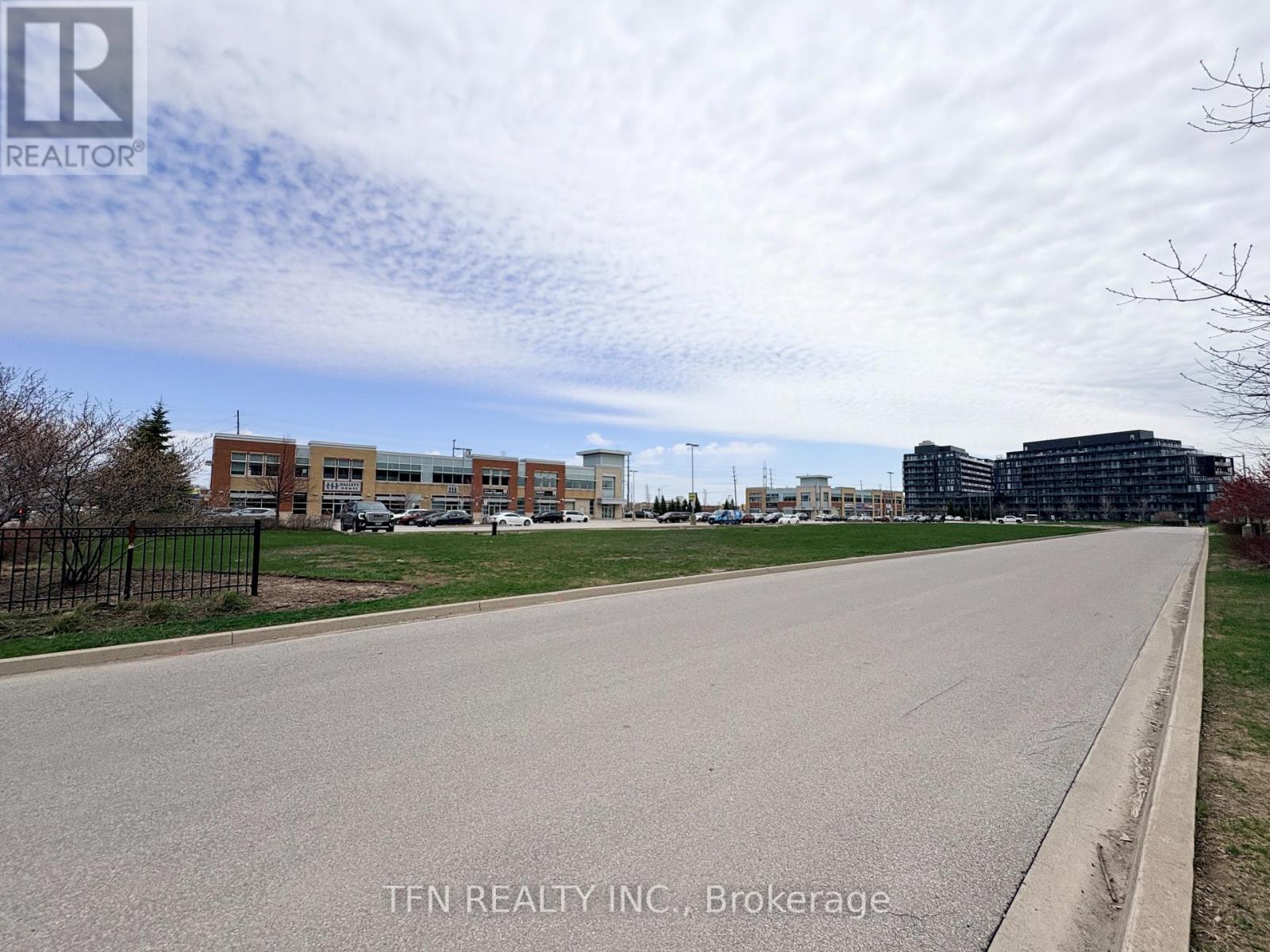 104 - 4878 POWERS COMMON, Burlington (Alton), Ontario, L7M2B4 — Photo 44