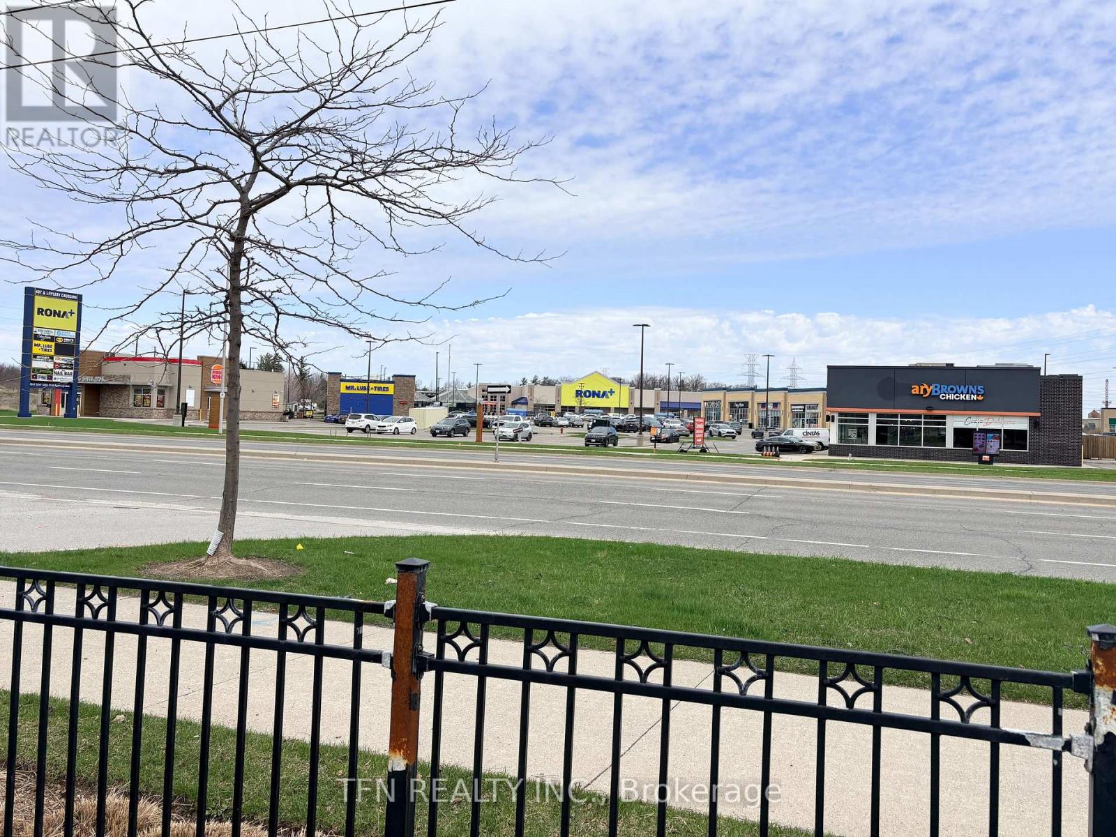 104 - 4878 POWERS COMMON, Burlington (Alton), Ontario, L7M2B4 — Photo 45