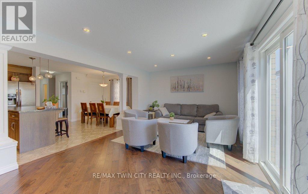 11 FREY CRESCENT, Kitchener, Ontario, N2E4L5 — Photo 17