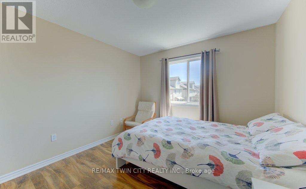 11 FREY CRESCENT, Kitchener, Ontario, N2E4L5 — Photo 25