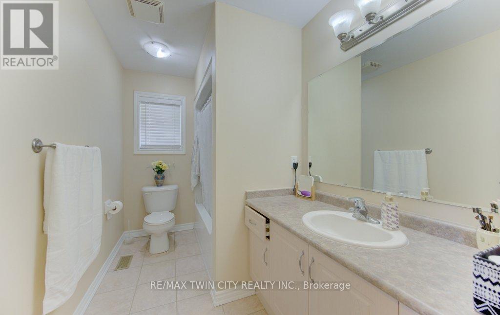 11 FREY CRESCENT, Kitchener, Ontario, N2E4L5 — Photo 27