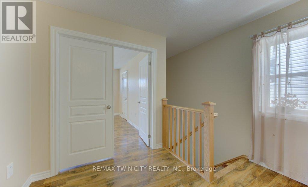 11 FREY CRESCENT, Kitchener, Ontario, N2E4L5 — Photo 28