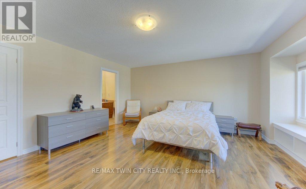 11 FREY CRESCENT, Kitchener, Ontario, N2E4L5 — Photo 31