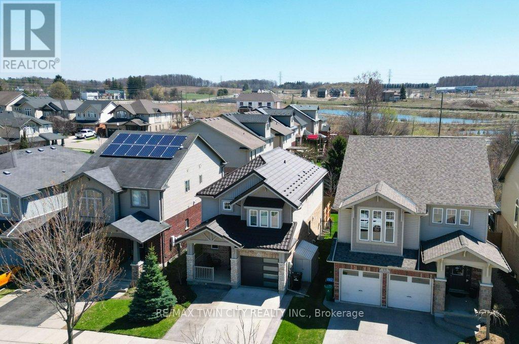 11 FREY CRESCENT, Kitchener, Ontario, N2E4L5 — Photo 41