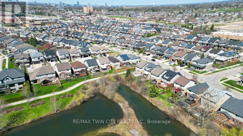 11 FREY CRESCENT, Kitchener, Ontario, N2E4L5 — Photo 45