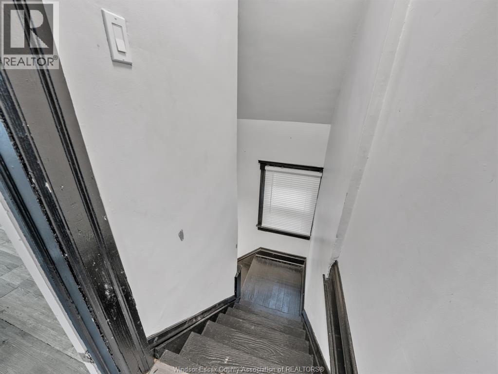 371 NEWBURY STREET, Windsor, Ontario, N9A6A1 — Photo 41