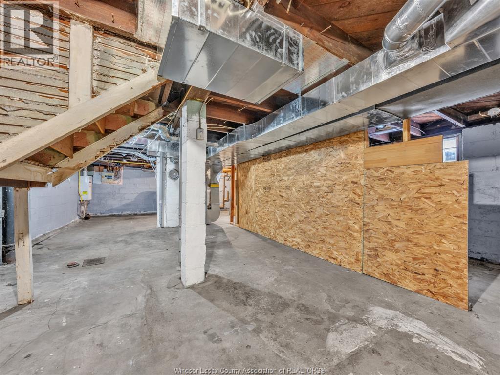 371 NEWBURY STREET, Windsor, Ontario, N9A6A1 — Photo 42