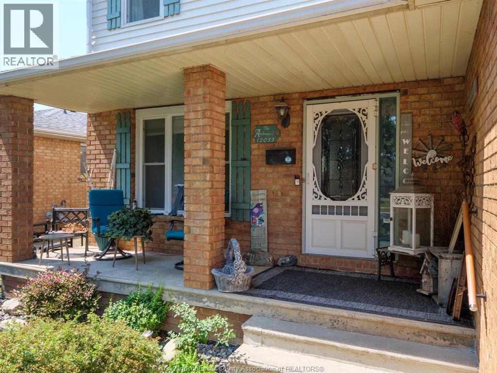 12033 ST. THOMAS CRESCENT, Tecumseh, Ontario, N8N3V6 — Photo 2
