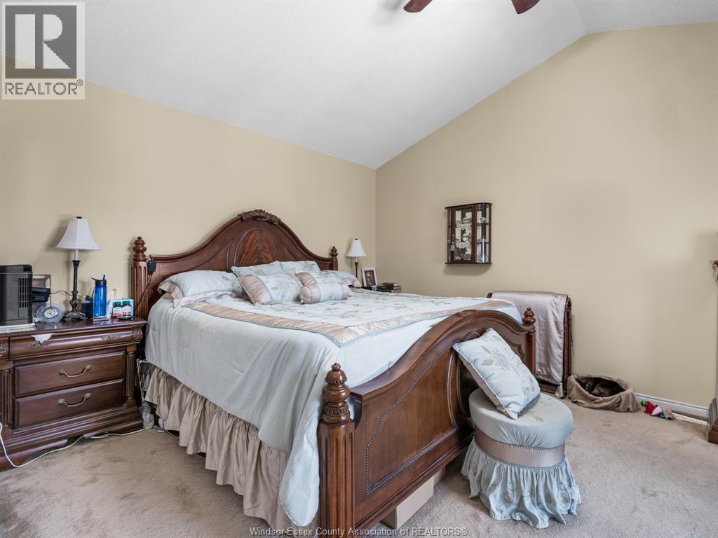 12033 ST. THOMAS CRESCENT, Tecumseh, Ontario, N8N3V6 — Photo 23