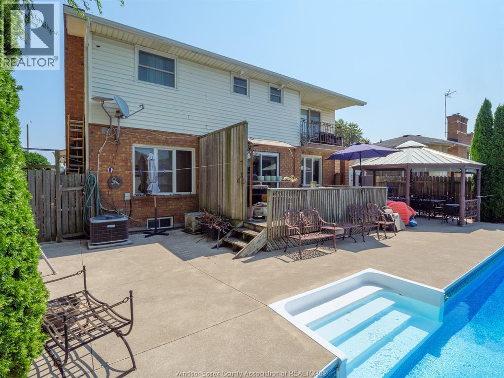 12033 ST. THOMAS CRESCENT, Tecumseh, Ontario, N8N3V6 — Photo 36