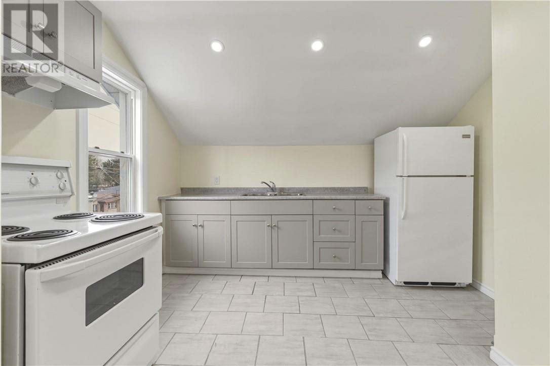 163 Kathleen Street, Sudbury, Ontario, P3C2L7 — Photo 10