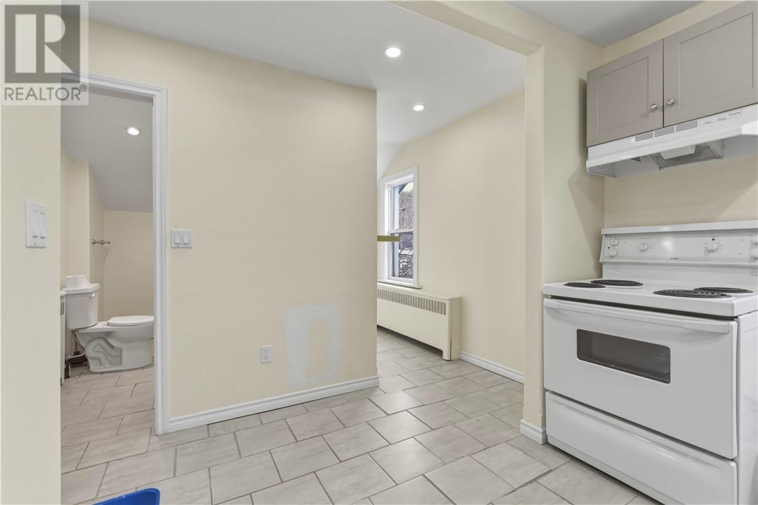 163 Kathleen Street, Sudbury, Ontario, P3C2L7 — Photo 9