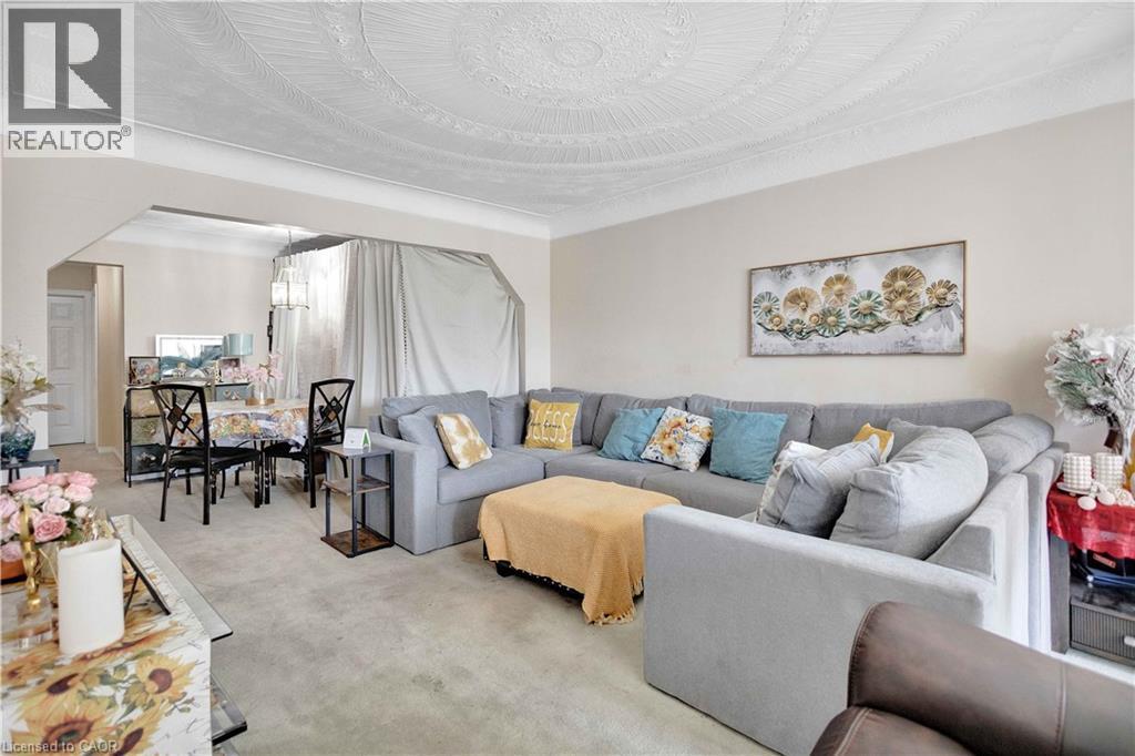 304 CELTIC Drive, Stoney Creek, Ontario, L8E3S2 — Photo 6