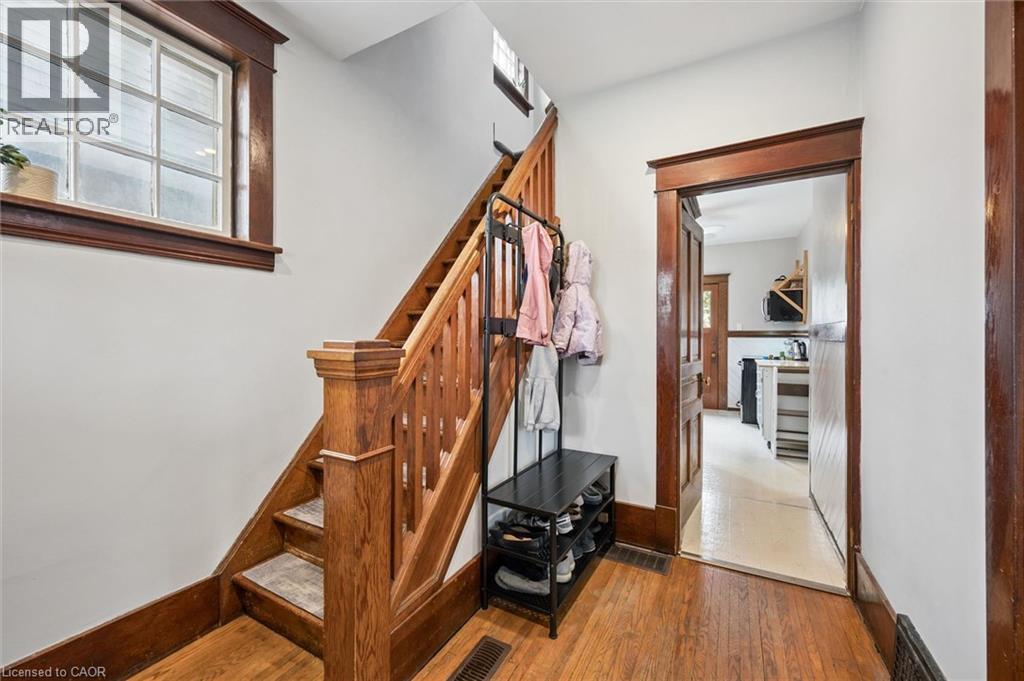 156 NORFOLK Street, Stratford, Ontario, N5A3Y9 — Photo 4