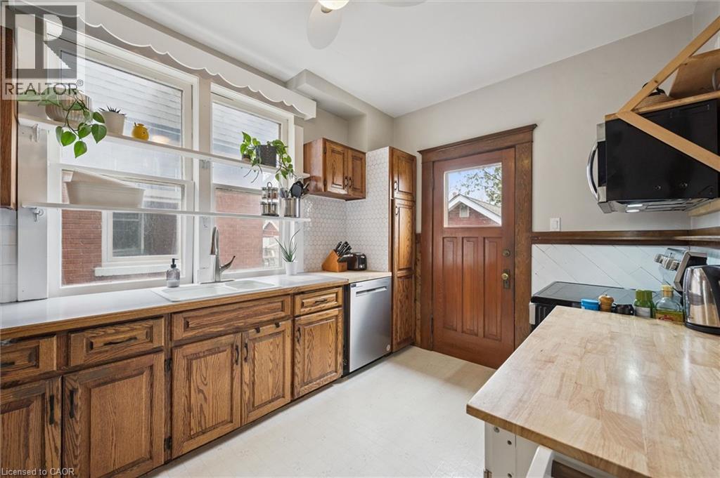 156 NORFOLK Street, Stratford, Ontario, N5A3Y9 — Photo 9