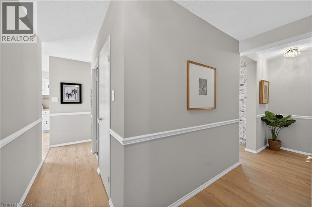 700 DYNES Road Unit# 904, Burlington, Ontario, L7N3M2 — Photo 6