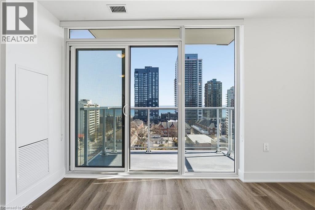 2088 JAMES Street Unit# 908, Burlington, Ontario, L7R0H2 — Photo 8