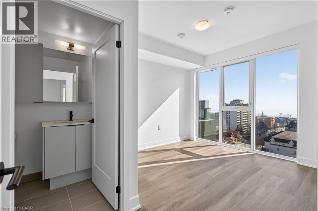 2088 JAMES Street Unit# 908, Burlington, Ontario, L7R0H2 — Photo 9